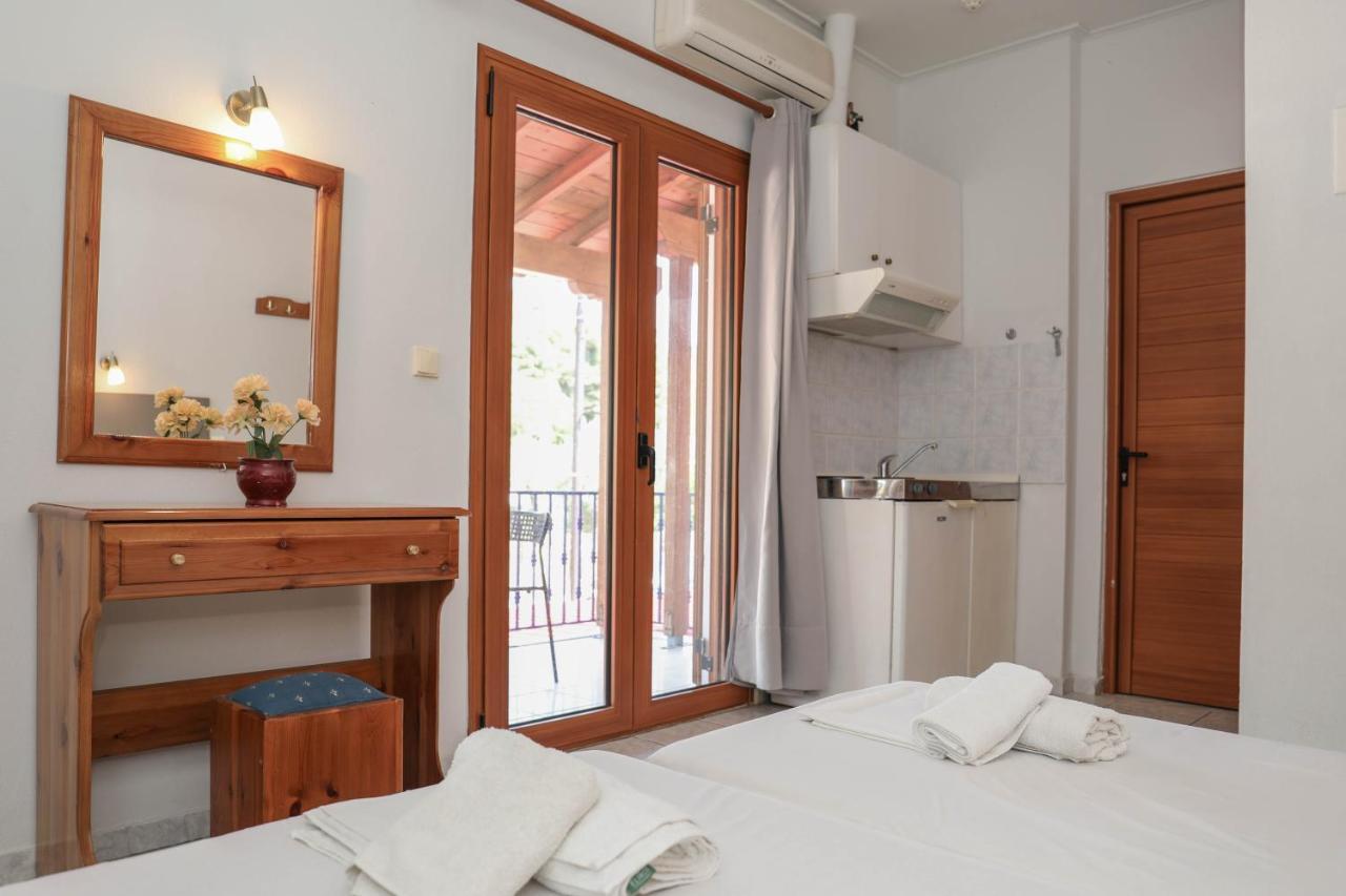 Ftelia Studios Skiathos Exteriér fotografie